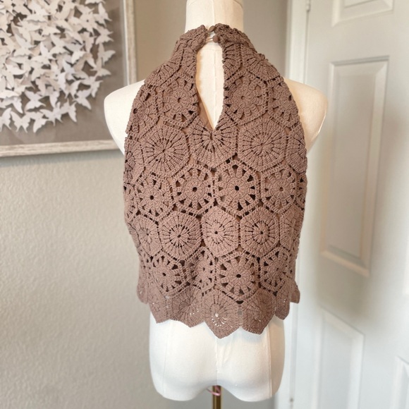 We are kindred crochet crop top - Picture 4 of 4